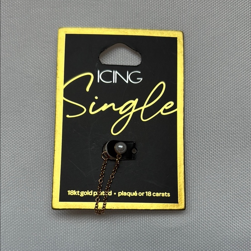 Icing Single Gold-Plated Pearl Single Earring